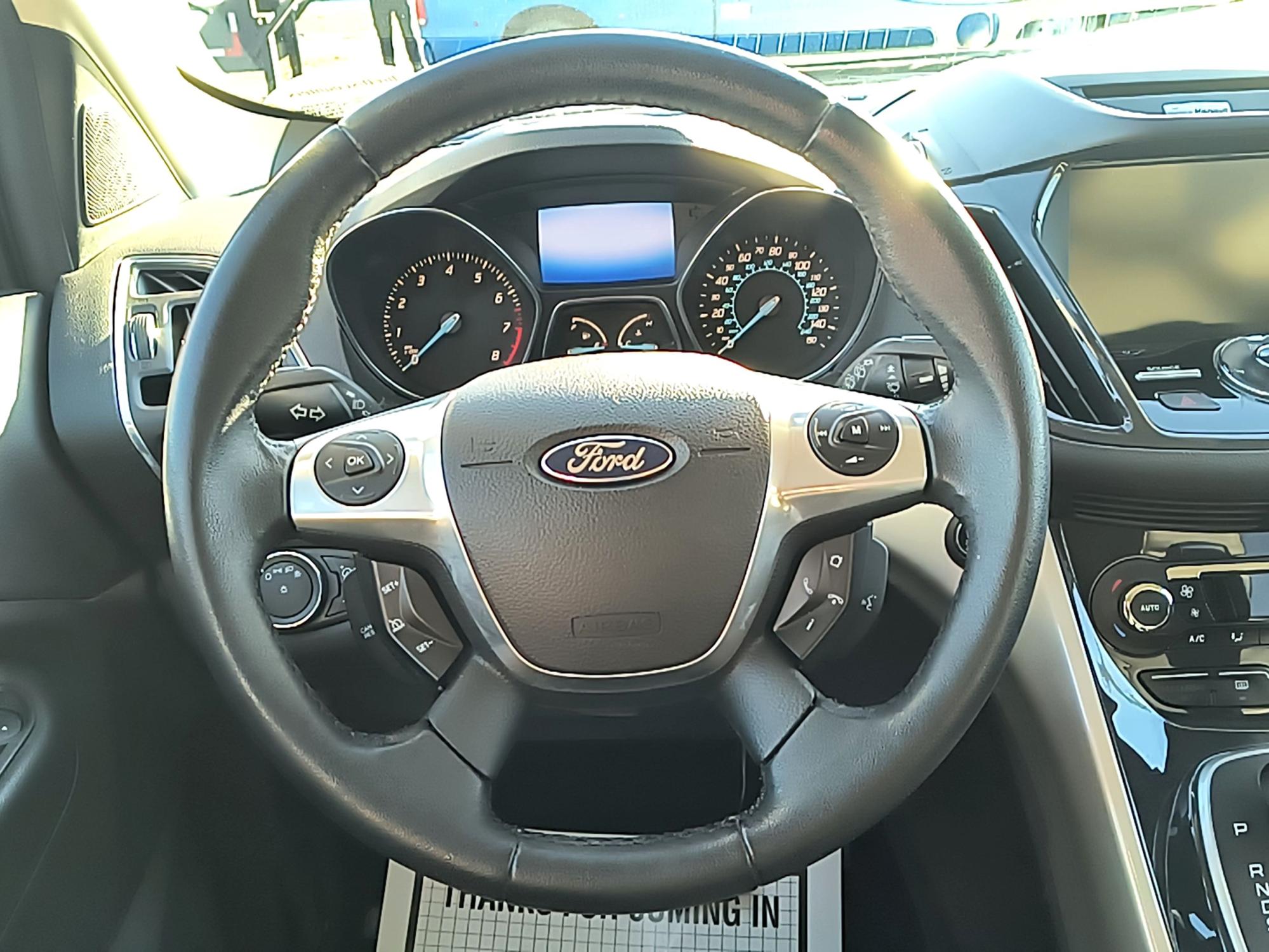 2013 Ford Escape SEL FWD (1FMCU0H99DU) with an 2.0L L4 DOHC 16V engine, 6-Speed Automatic transmission, located at 1099 N County Rd 25A , Troy, OH, 45373, (937) 908-9800, 40.057079, -84.212883 - Photo#15