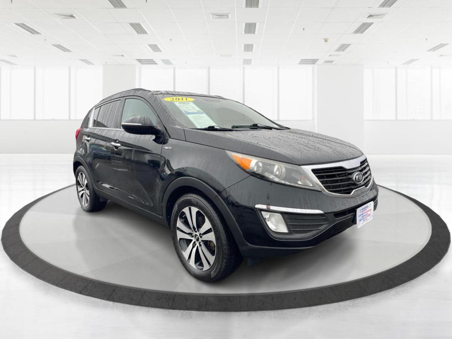 2011 Kia Sportage EX AWD (KNDPCCA29B7) with an 2.4L V6 DOHC 24V engine, 6-Speed Automatic transmission, located at 1184 Kauffman Ave, Fairborn, OH, 45324, (937) 908-9800, 39.807072, -84.030914 - Photo#0