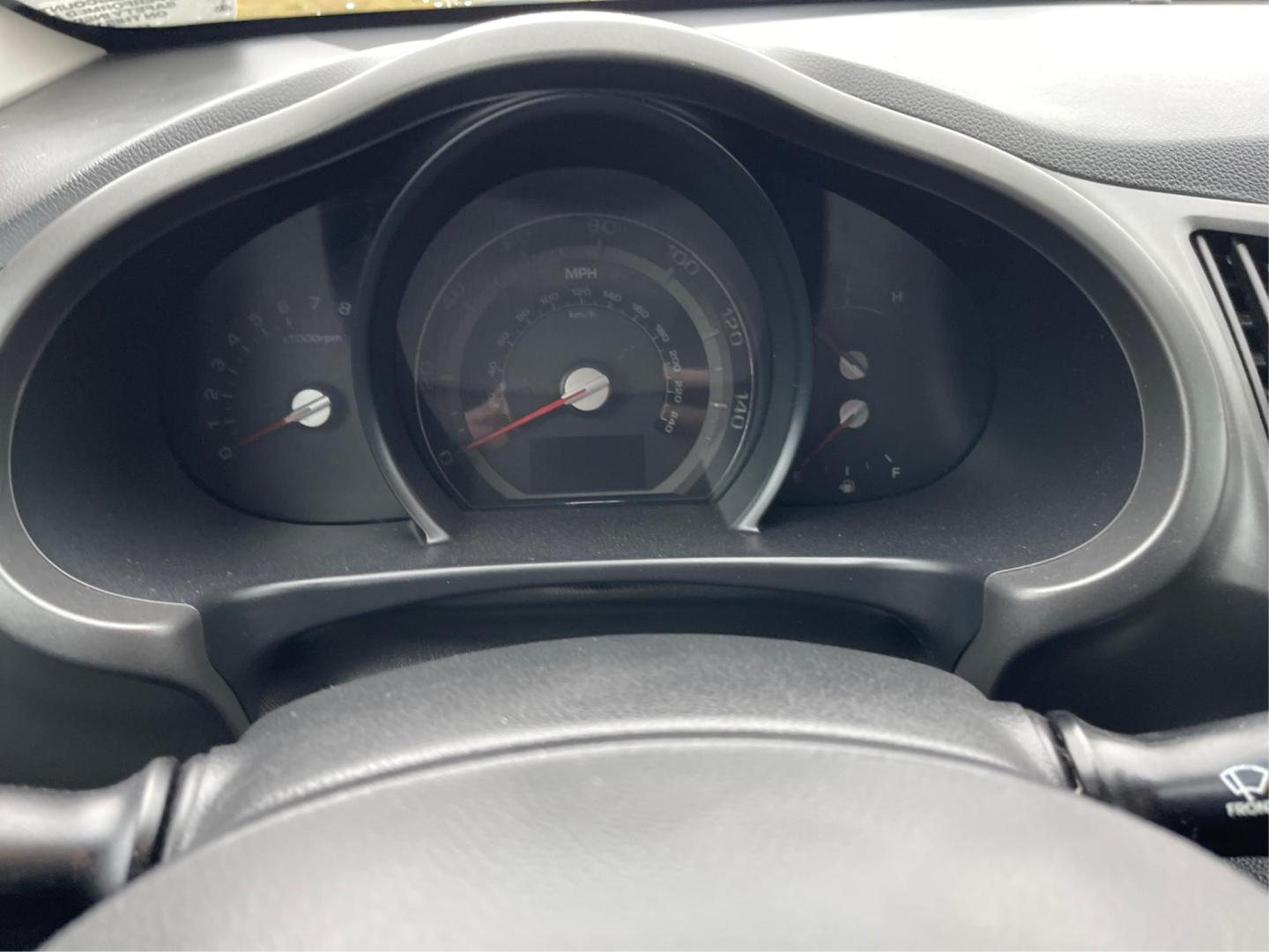 2011 Kia Sportage EX AWD (KNDPCCA29B7) with an 2.4L V6 DOHC 24V engine, 6-Speed Automatic transmission, located at 1184 Kauffman Ave, Fairborn, OH, 45324, (937) 908-9800, 39.807072, -84.030914 - Photo#14