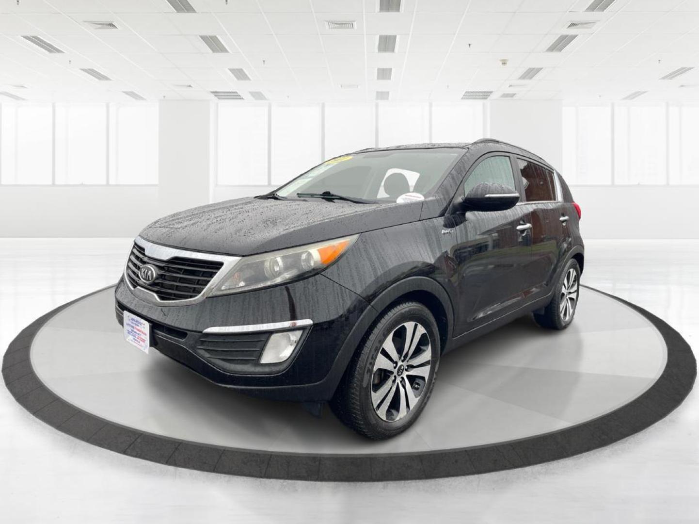 2011 Kia Sportage EX AWD (KNDPCCA29B7) with an 2.4L V6 DOHC 24V engine, 6-Speed Automatic transmission, located at 1184 Kauffman Ave, Fairborn, OH, 45324, (937) 908-9800, 39.807072, -84.030914 - Photo#7