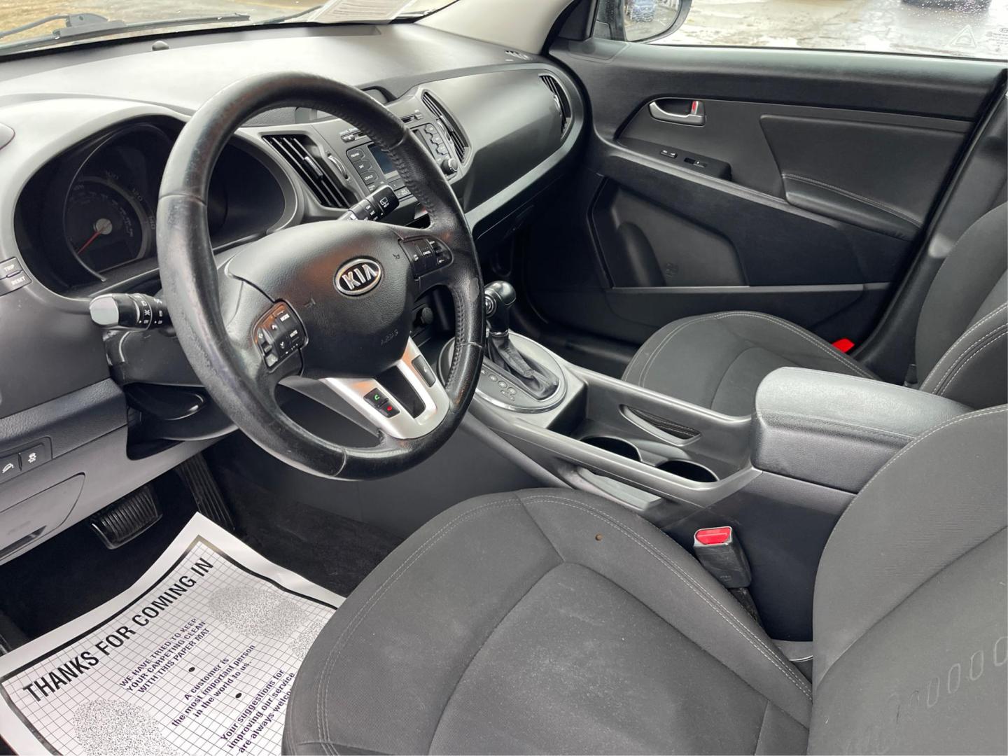 2011 Kia Sportage EX AWD (KNDPCCA29B7) with an 2.4L V6 DOHC 24V engine, 6-Speed Automatic transmission, located at 1184 Kauffman Ave, Fairborn, OH, 45324, (937) 908-9800, 39.807072, -84.030914 - Photo#8