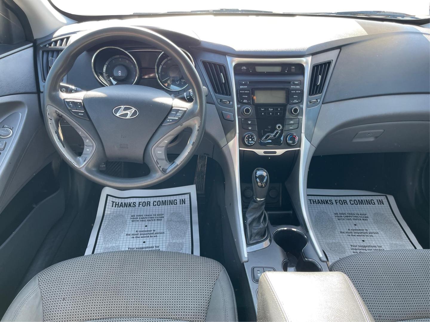 2013 Hyundai Sonata GLS (5NPEB4AC3DH) with an 2.4L L4 DOHC 16V engine, 6-Speed Automatic transmission, located at 880 E. National Road, Vandalia, OH, 45377, (937) 908-9800, 39.891918, -84.183594 - Photo#20