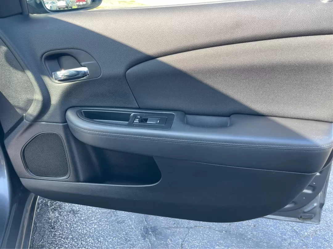 2012 Chrysler 200 Touring (1C3CCBBG5CN) with an 2.4L I-4 DOHC engine, located at 4508 South Dixie Dr, Moraine, OH, 45439, (937) 908-9800, 39.689976, -84.218452 - Photo#18