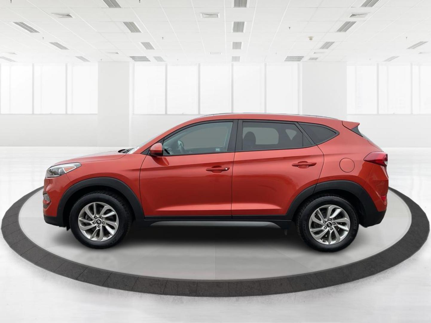 2016 Hyundai Tucson SE (KM8J33A41GU) with an Other engine, located at 1951 S Dayton Lakeview Rd., New Carlisle, OH, 45344, (937) 908-9800, 39.890999, -84.050255 - 2016 Hyundai Tucson SE - Photo#4