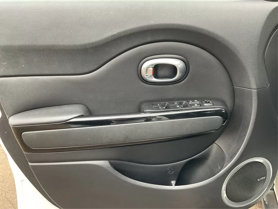 2015 Kia Soul ! (KNDJX3A56F7) with an Other engine, located at 8750 N County Rd 25A, Piqua, OH, 45356, (937) 908-9800, 40.164391, -84.232513 - Photo#19