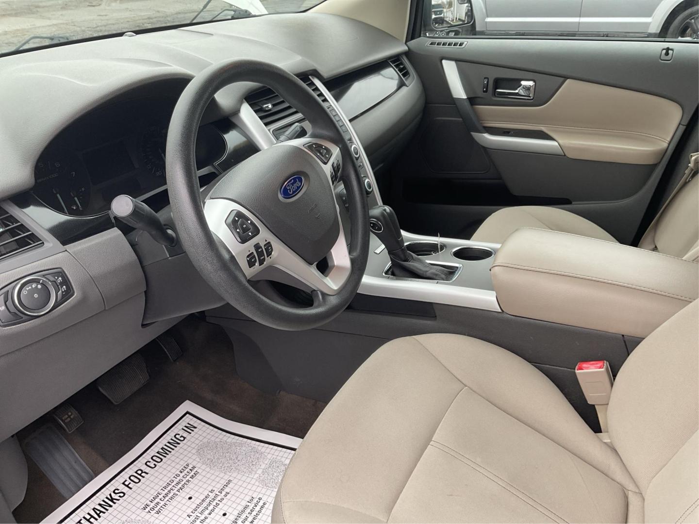 2013 Ford Edge SE FWD (2FMDK3GC7DB) with an 3.5L V6 DOHC 24V engine, 6-Speed Automatic transmission, located at 401 Woodman Dr, Riverside, OH, 45431, (937) 908-9800, 39.760899, -84.123421 - Photo#8