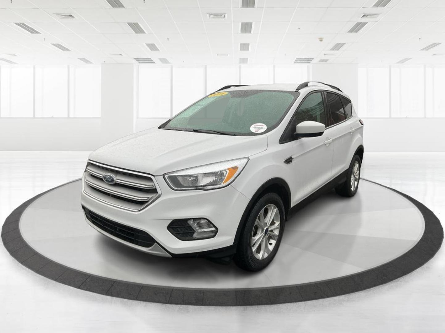 2018 Ford Escape SE (1FMCU0GD0JU) with an Other engine, located at 1230 East Main St, Xenia, OH, 45385, (937) 908-9800, 39.688026, -83.910172 - Photo#7