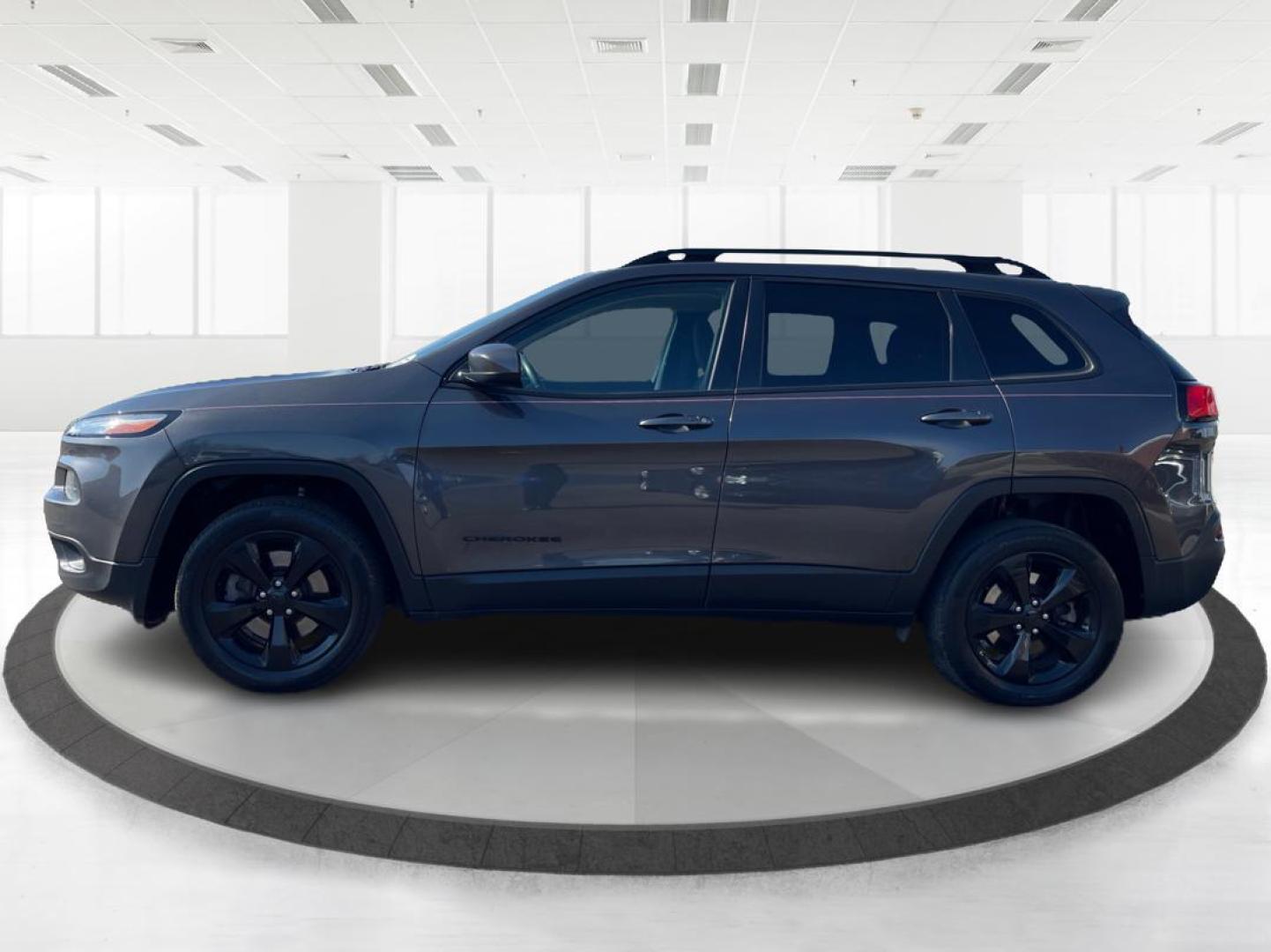 2015 Jeep Cherokee Latitude (1C4PJLCS0FW) with an Other engine, located at 1184 Kauffman Ave, Fairborn, OH, 45324, (937) 908-9800, 39.807072, -84.030914 - Photo#5