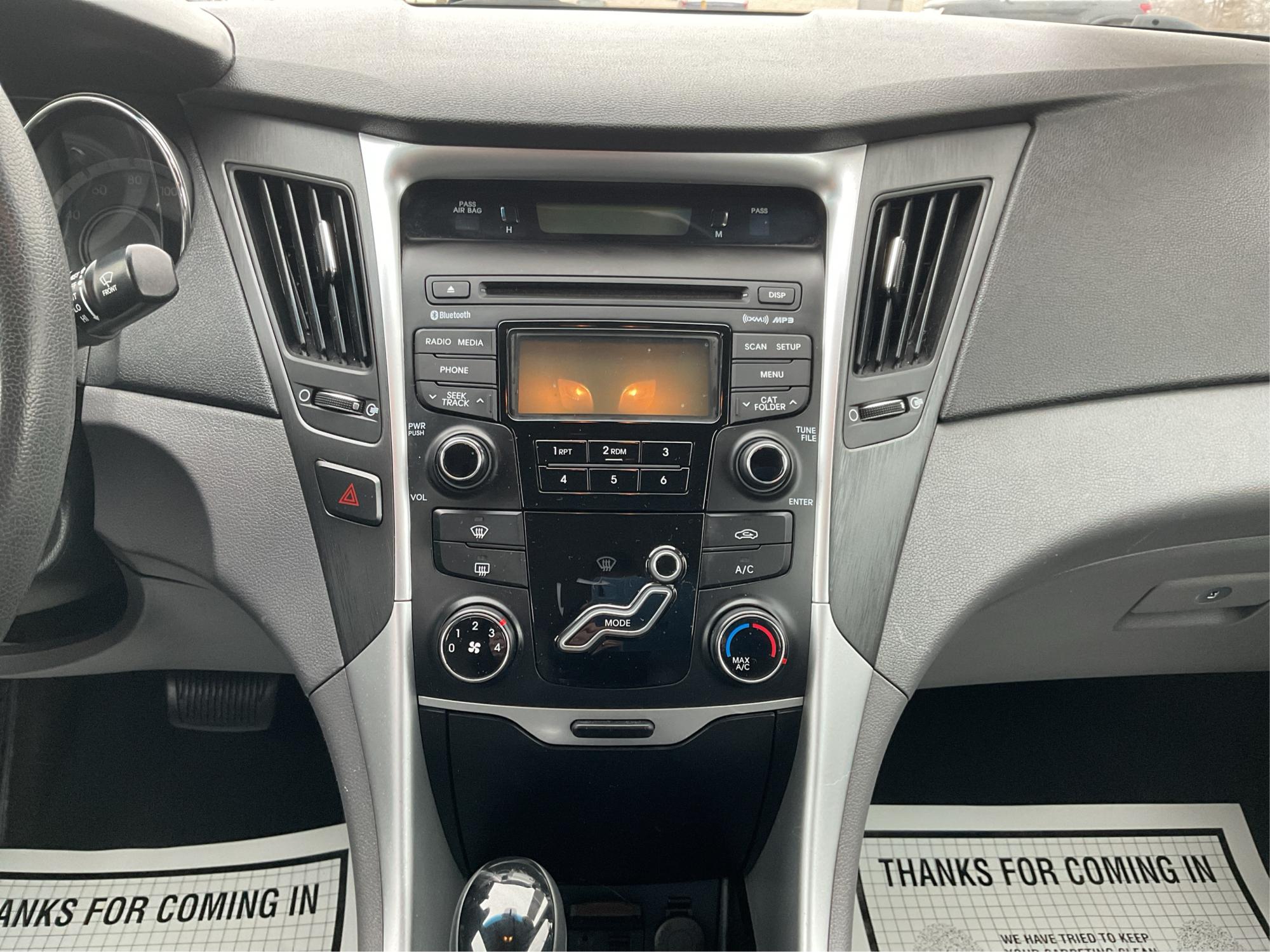 2013 Hyundai Sonata GLS (5NPEB4AC5DH) with an 2.4L I-4 gasoline direct injection engine, located at 1184 Kauffman Ave, Fairborn, OH, 45324, (937) 908-9800, 39.807072, -84.030914 - Photo#12