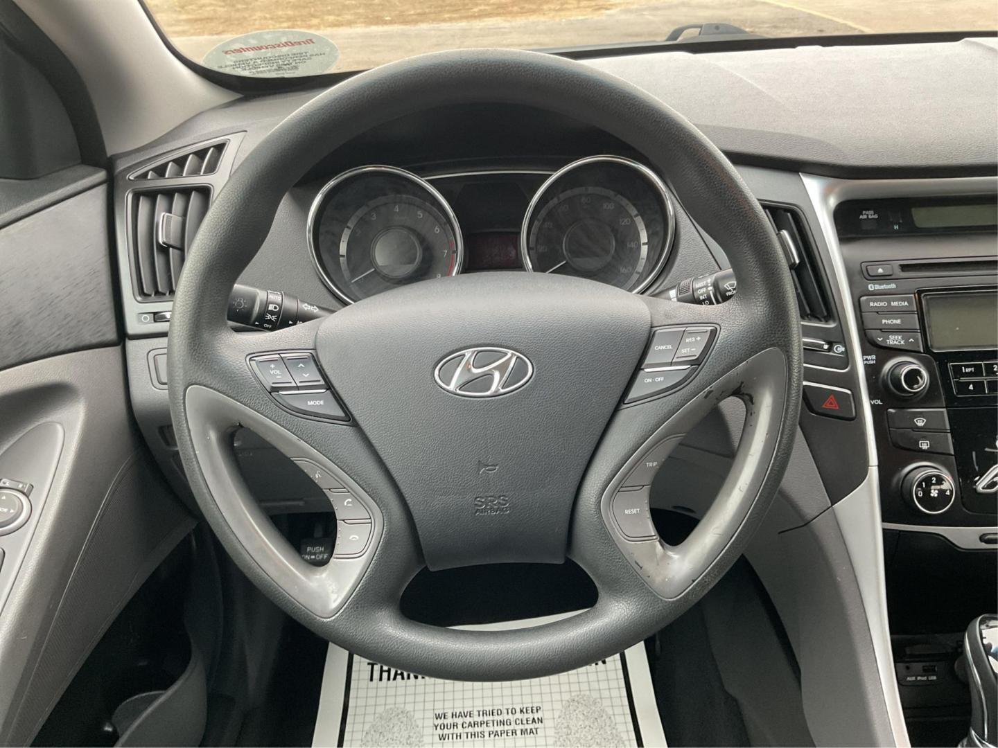 2013 Hyundai Sonata GLS (5NPEB4AC5DH) with an 2.4L I-4 gasoline direct injection engine, located at 1184 Kauffman Ave, Fairborn, OH, 45324, (937) 908-9800, 39.807072, -84.030914 - 2013 Hyundai Sonata GLS - Photo#15