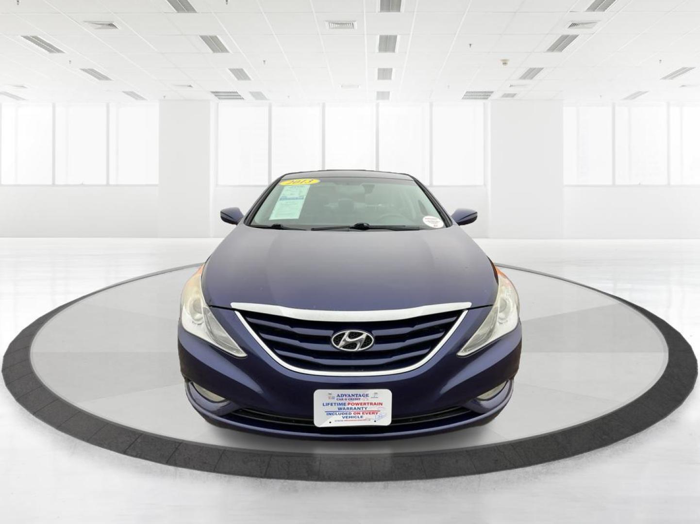 2013 Hyundai Sonata GLS (5NPEB4AC5DH) with an 2.4L I-4 gasoline direct injection engine, located at 1184 Kauffman Ave, Fairborn, OH, 45324, (937) 908-9800, 39.807072, -84.030914 - 2013 Hyundai Sonata GLS - Photo#6