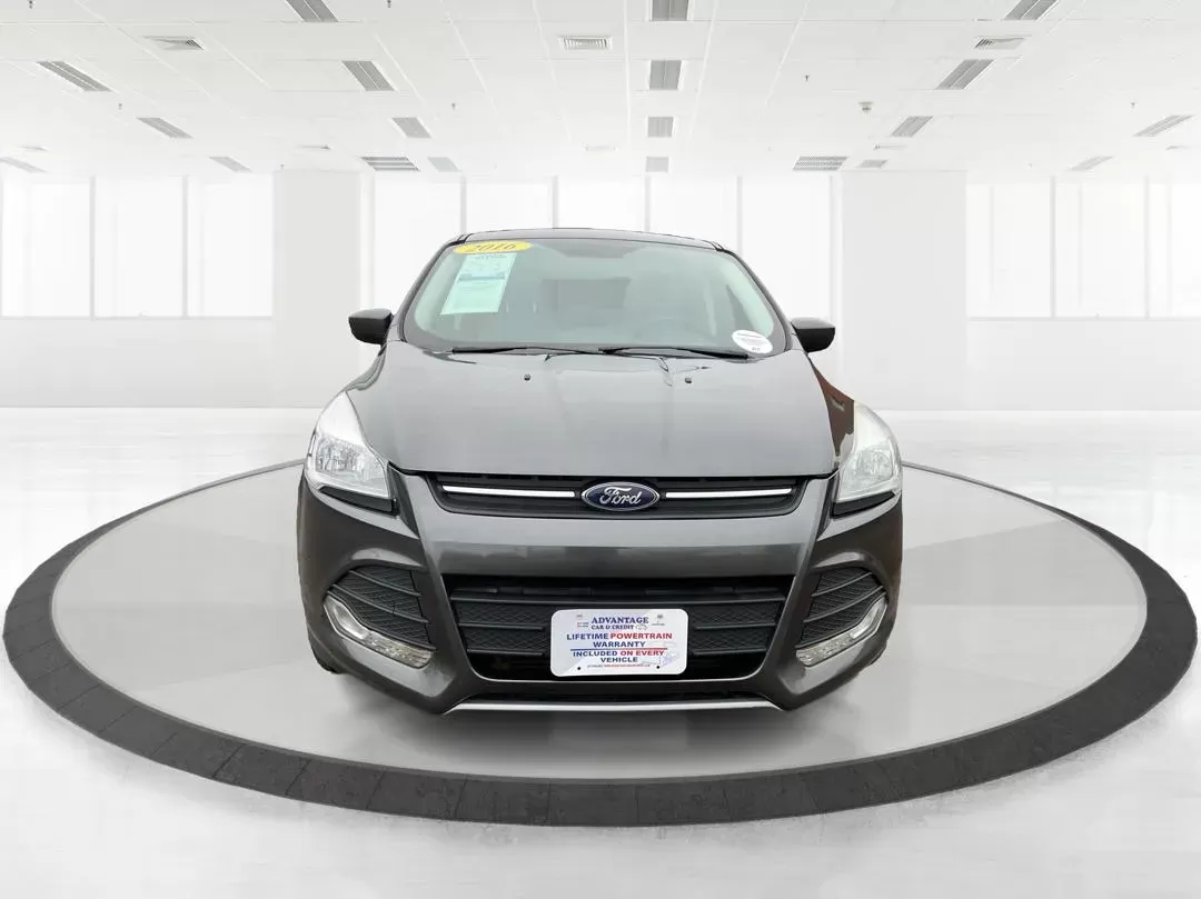 2016 Ford Escape SE 4WD (1FMCU9G98GU) with an Other engine, located at 1230 East Main St, Xenia, OH, 45385, (937) 908-9800, 39.688026, -83.910172 - 2016 Ford Escape SE 4WD - Photo#6