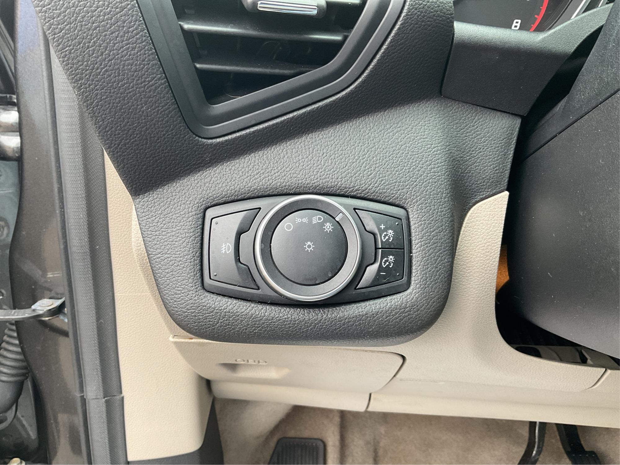 2016 Ford Escape SE 4WD (1FMCU9G98GU) with an Other engine, located at 1099 N County Rd 25A , Troy, OH, 45373, (937) 908-9800, 40.057079, -84.212883 - Photo#16