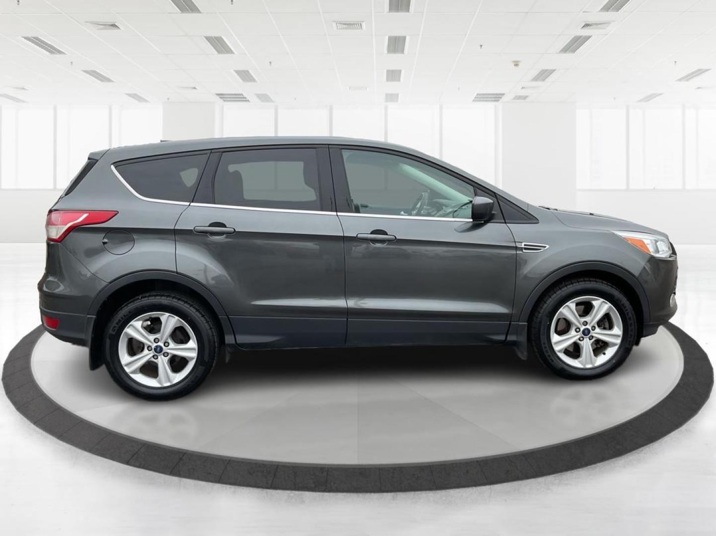 2016 Ford Escape SE 4WD (1FMCU9G98GU) with an Other engine, located at 1099 N County Rd 25A, Troy, OH, 45373, (937) 908-9800, 40.057079, -84.212883 - Photo#1