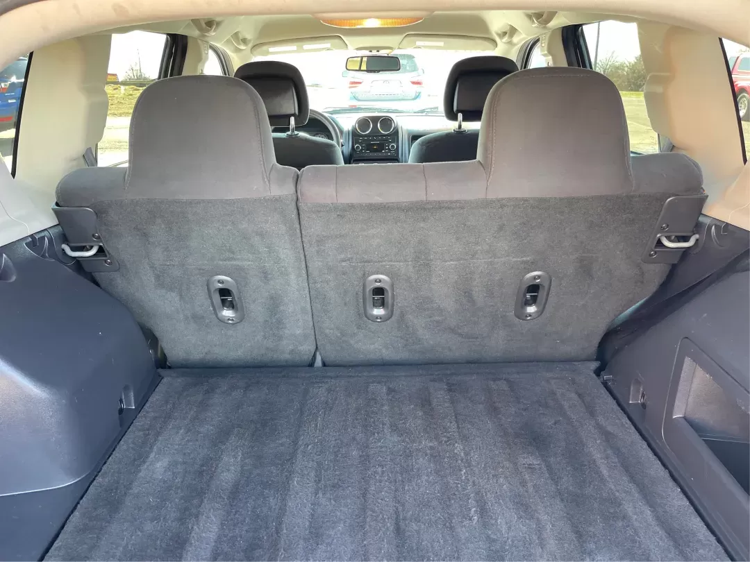 2016 Jeep Compass Sport (1C4NJCBA1GD) with an Other engine, located at 1951 S Dayton Lakeview Rd., New Carlisle, OH, 45344, (937) 908-9800, 39.890999, -84.050255 - 2016 Jeep Compass Sport - Photo#10