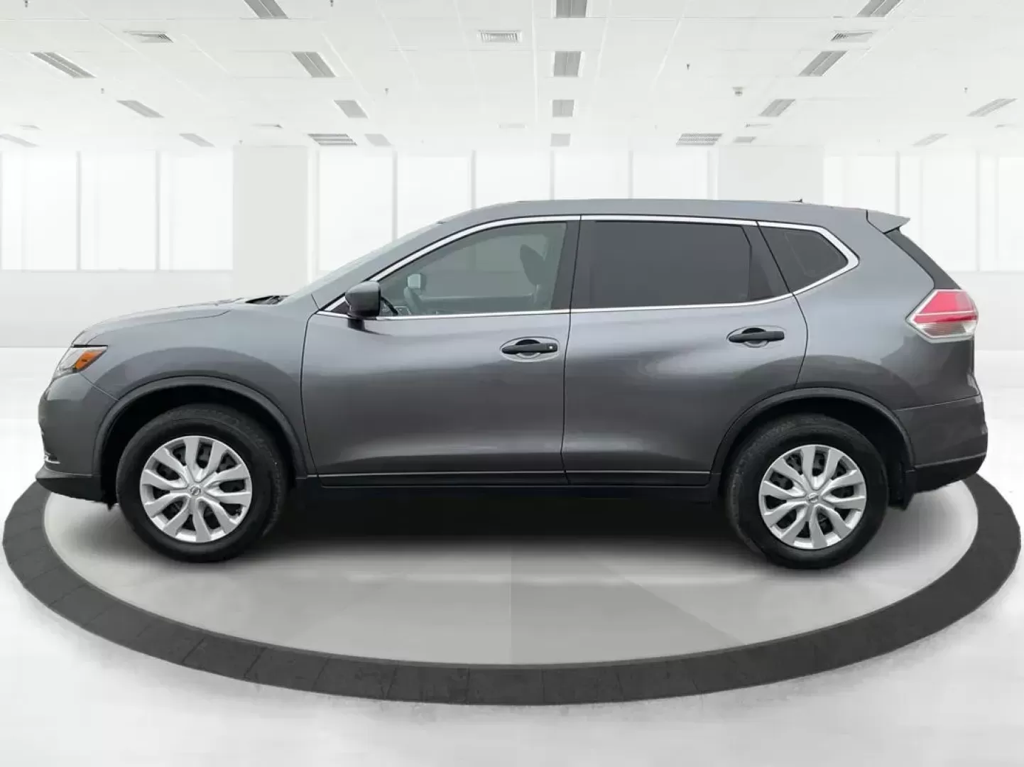 2016 Nissan Rogue S AWD (KNMAT2MV4GP) with an 2.5L L4 DOHC 16V engine, Continuously Variable Transmission transmission, located at 1184 Kauffman Ave, Fairborn, OH, 45324, (937) 908-9800, 39.807072, -84.030914 - Photo#5