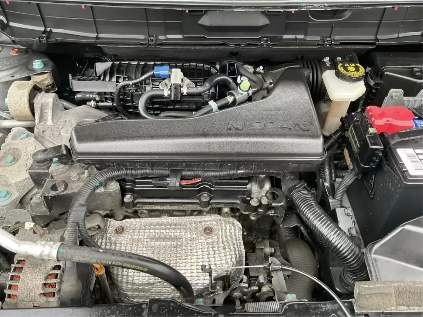 2016 Nissan Rogue S AWD (KNMAT2MV4GP) with an 2.5L L4 DOHC 16V engine, Continuously Variable Transmission transmission, located at 1184 Kauffman Ave, Fairborn, OH, 45324, (937) 908-9800, 39.807072, -84.030914 - Photo#10