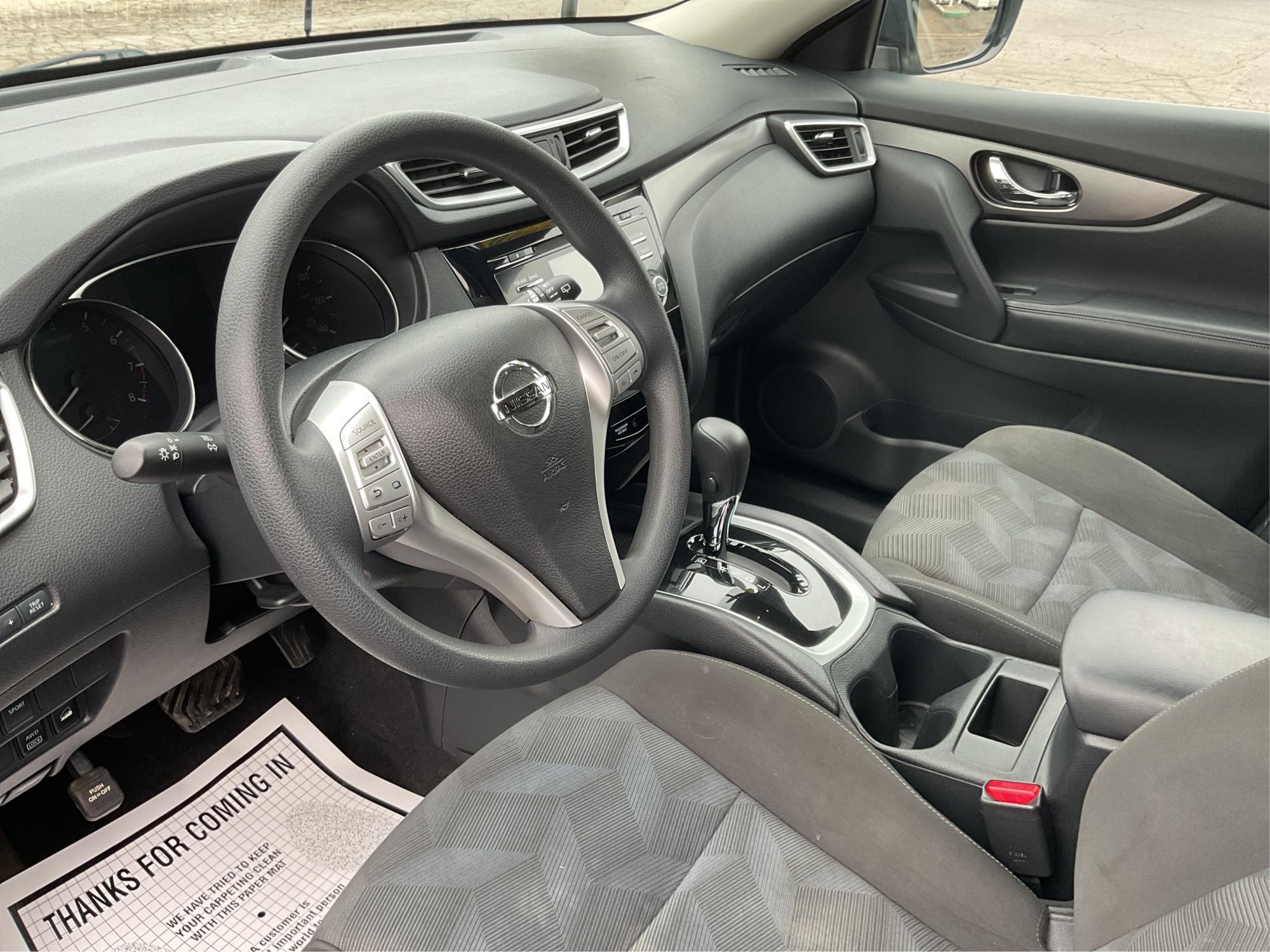 2016 Nissan Rogue S AWD (KNMAT2MV4GP) with an 2.5L L4 DOHC 16V engine, Continuously Variable Transmission transmission, located at 1099 N County Rd 25A , Troy, OH, 45373, (937) 908-9800, 40.057079, -84.212883 - Photo#8