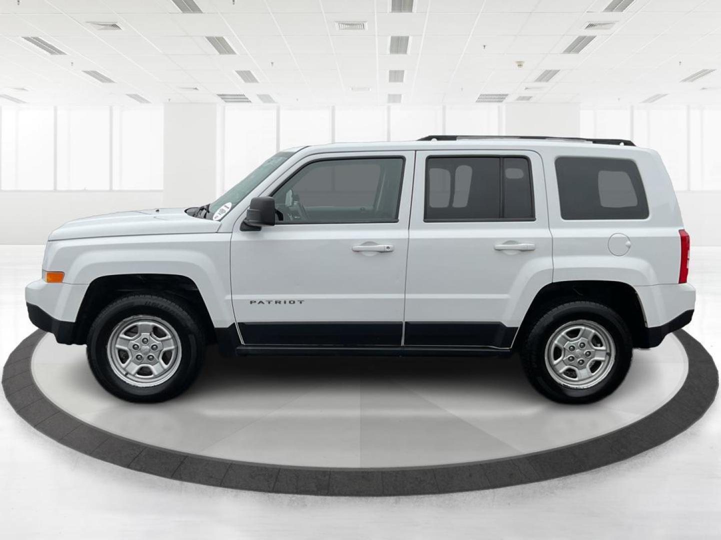 2014 Jeep Patriot Sport (1C4NJRBB0ED) with an Other engine, located at 1099 N County Rd 25A, Troy, OH, 45373, (937) 908-9800, 40.057079, -84.212883 - Photo#5