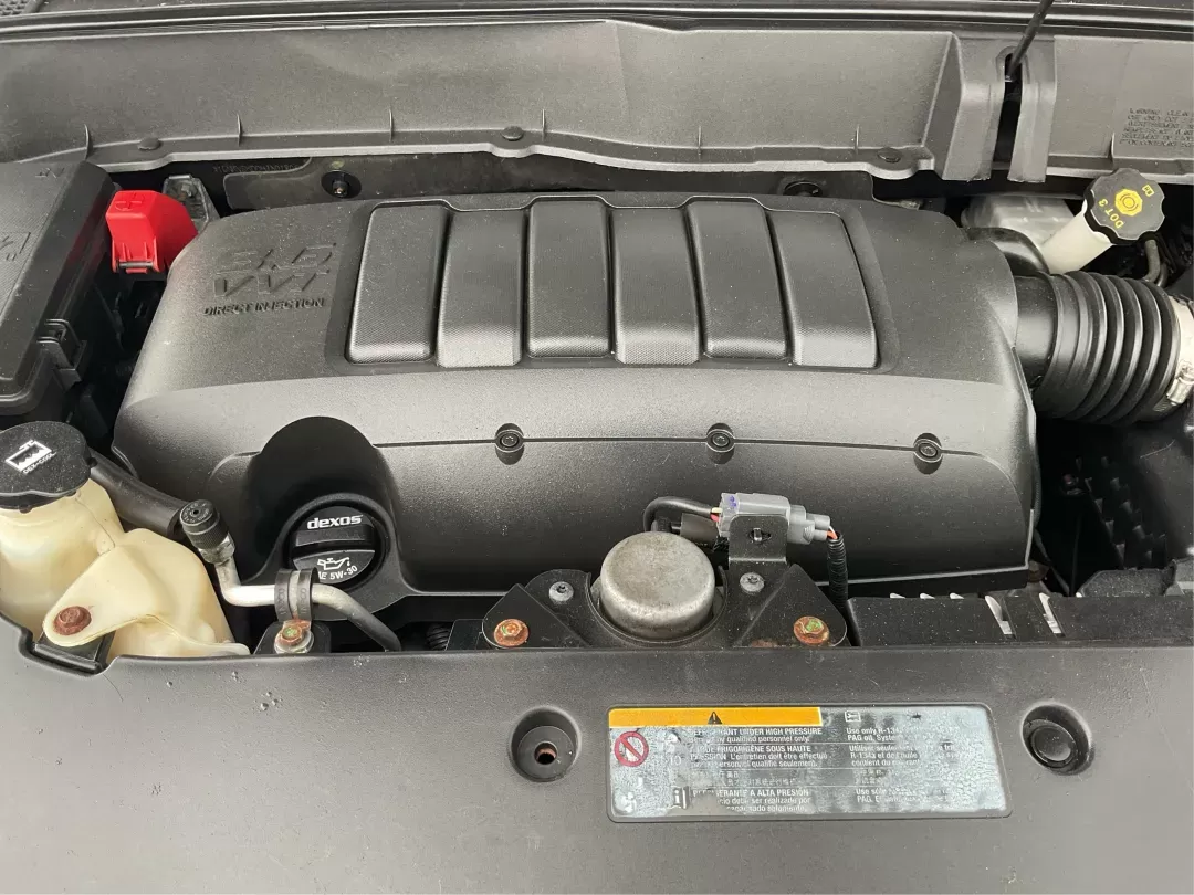 2017 Chevrolet Traverse 1LT (1GNKVGKD0HJ) with an 3.6L V-6 gasoline direct injection engine, located at 1099 N County Rd 25A , Troy, OH, 45373, (937) 908-9800, 40.057079, -84.212883 - Third Row - Photo#8