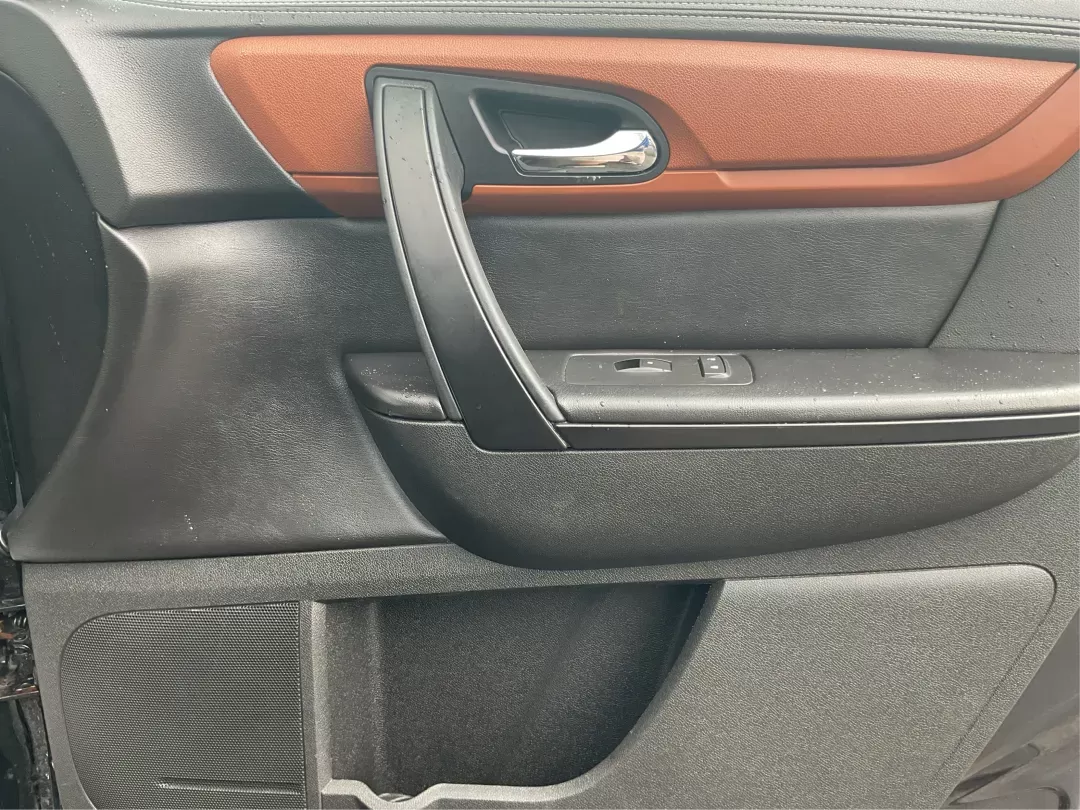 2017 Chevrolet Traverse 1LT (1GNKVGKD0HJ) with an 3.6L V-6 gasoline direct injection engine, located at 1099 N County Rd 25A , Troy, OH, 45373, (937) 908-9800, 40.057079, -84.212883 - Third Row - Photo#17