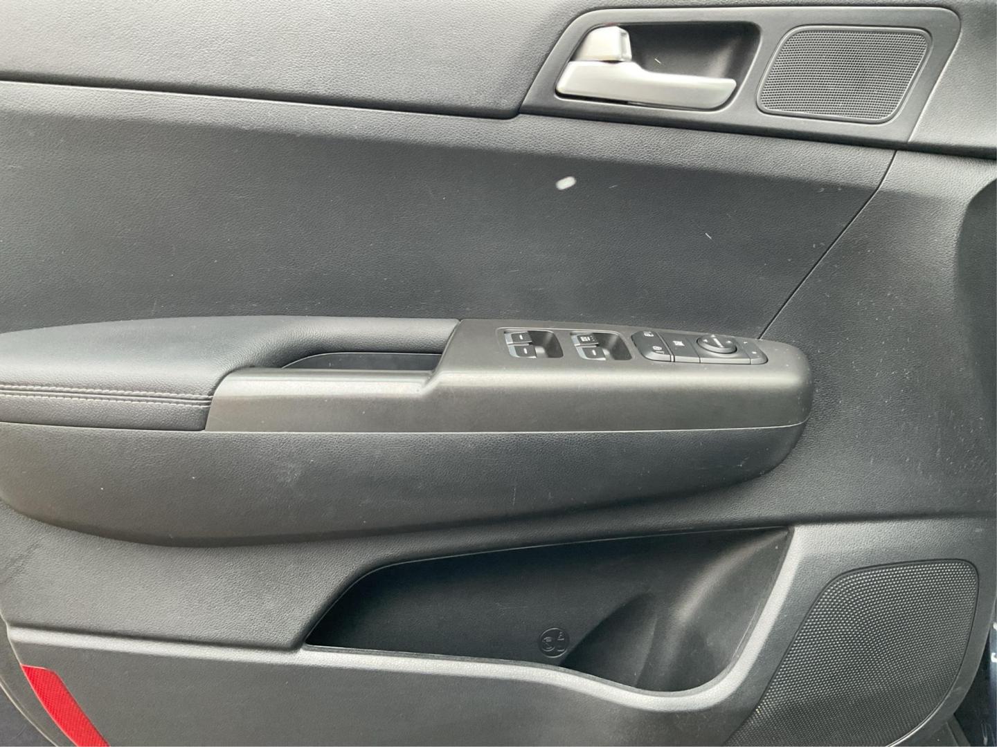 2019 Kia Sportage LX (KNDPMCAC2K7) with an Theta II 2.4L I-4 gasoline direct injection engine, located at 880 E. National Road, Vandalia, OH, 45377, (937) 908-9800, 39.891918, -84.183594 - Photo#18