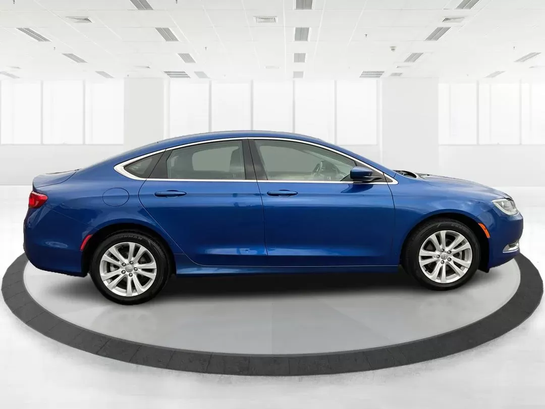 photo of 2015 Chrysler 200 Limited