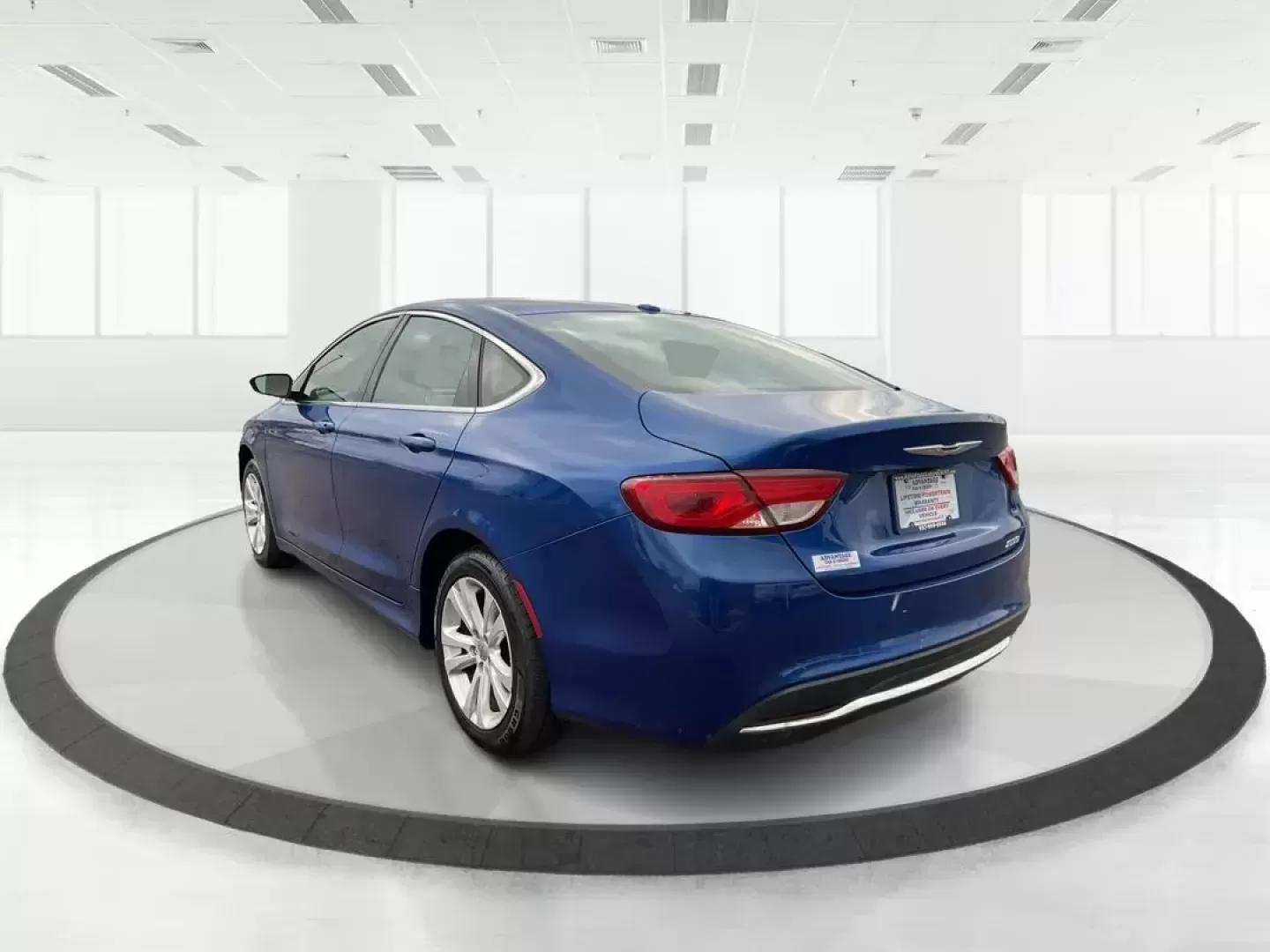 2015 Chrysler 200 Limited (1C3CCCAB9FN) with an 3.6L V-6 DOHC engine, located at 1951 S Dayton Lakeview Rd., New Carlisle, OH, 45344, (937) 908-9800, 39.890999, -84.050255 - Photo#4