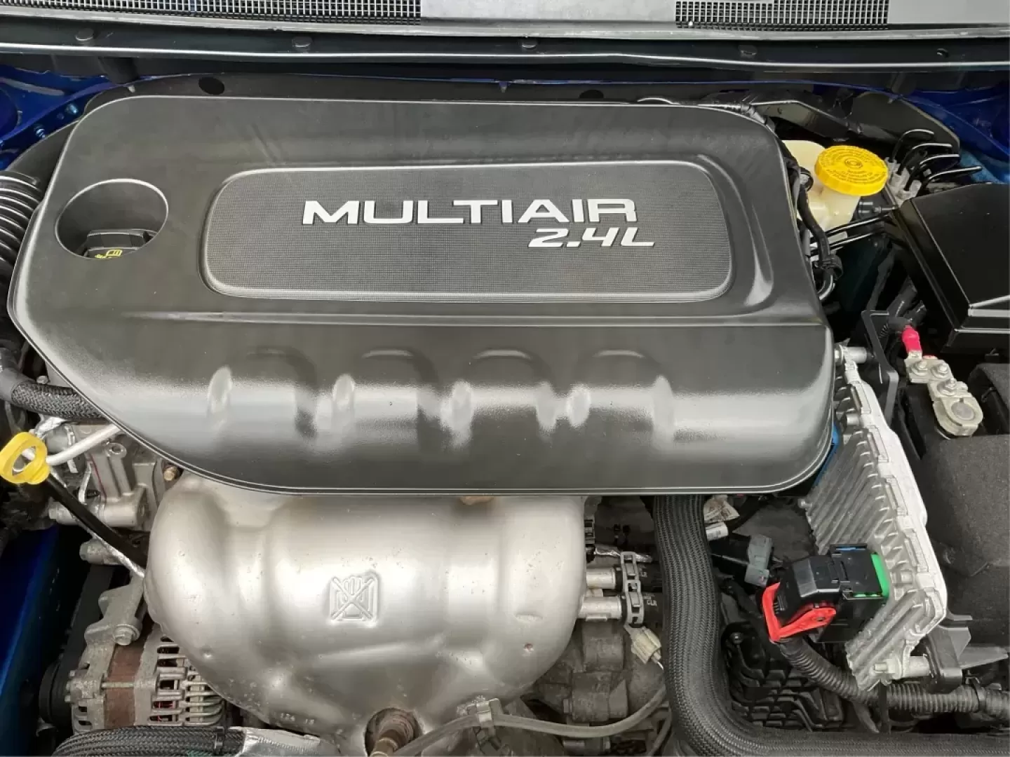2015 Chrysler 200 Limited (1C3CCCAB9FN) with an 3.6L V-6 DOHC engine, located at 1951 S Dayton Lakeview Rd., New Carlisle, OH, 45344, (937) 908-9800, 39.890999, -84.050255 - Photo#10