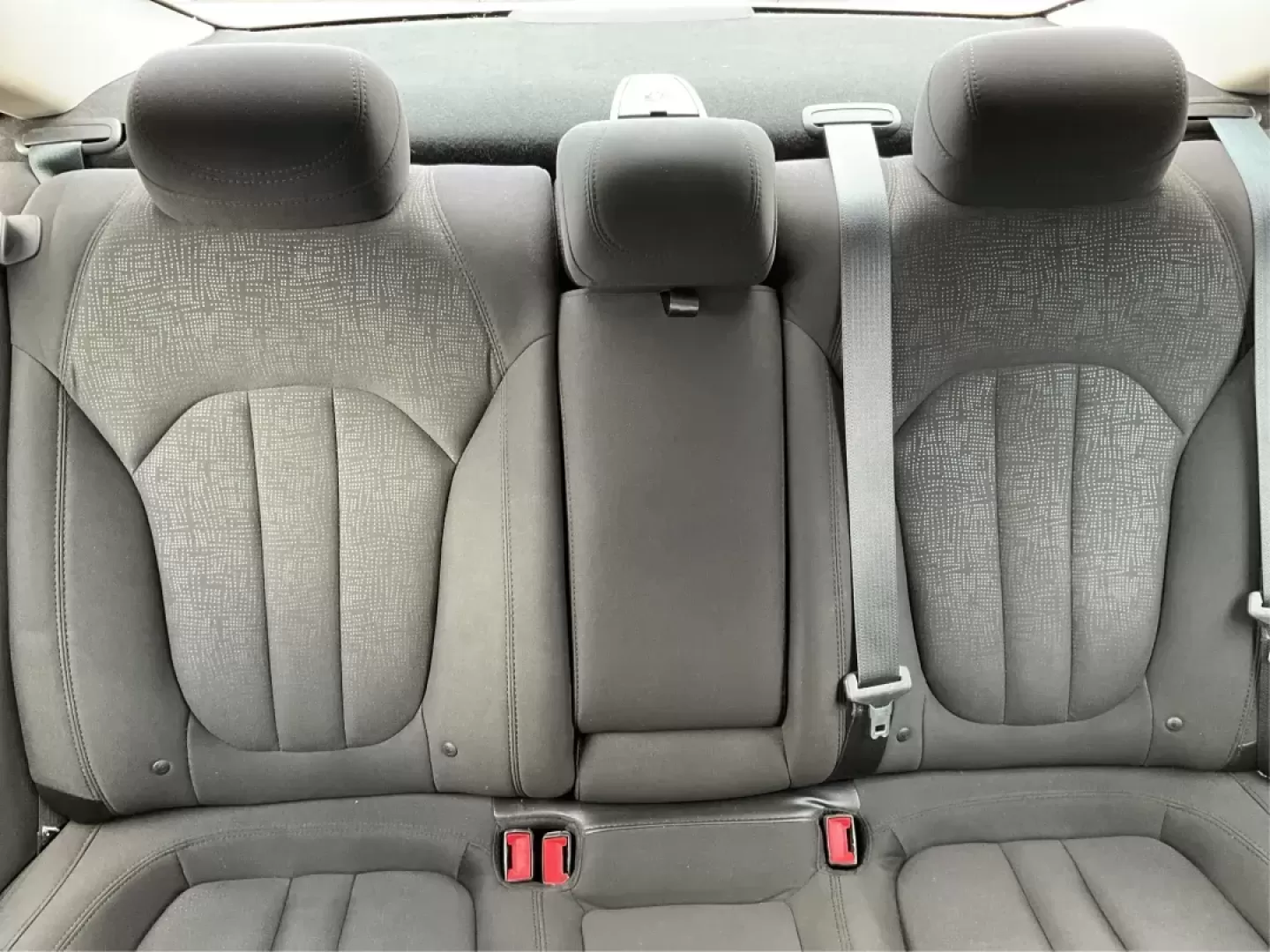 2015 Chrysler 200 Limited (1C3CCCAB9FN) with an 3.6L V-6 DOHC engine, located at 1951 S Dayton Lakeview Rd., New Carlisle, OH, 45344, (937) 908-9800, 39.890999, -84.050255 - Photo#13