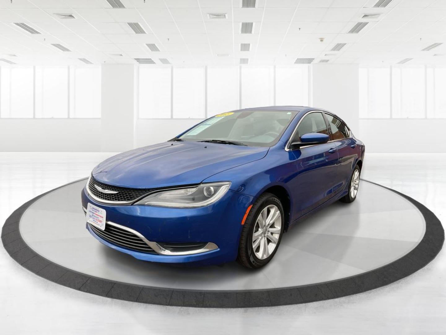 2015 Chrysler 200 Limited (1C3CCCAB9FN) with an 3.6L V-6 DOHC engine, located at 1184 Kauffman Ave, Fairborn, OH, 45324, (937) 908-9800, 39.807072, -84.030914 - 2015 Chrysler 200 Limited - Photo#7