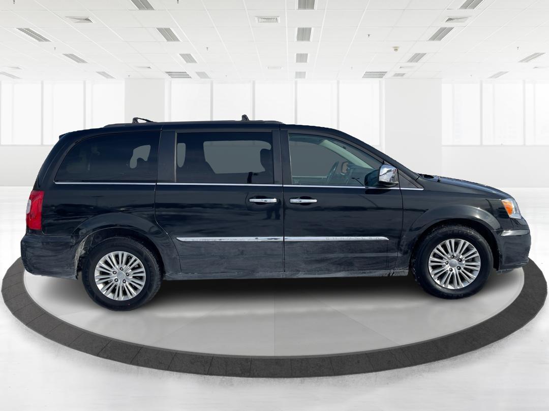 2015 Chrysler Town and Country Touring-L (2C4RC1CG6FR) with an 3.6L V-6 DOHC engine, located at 1230 East Main St, Xenia, OH, 45385, (937) 908-9800, 39.688026, -83.910172 - Photo#1