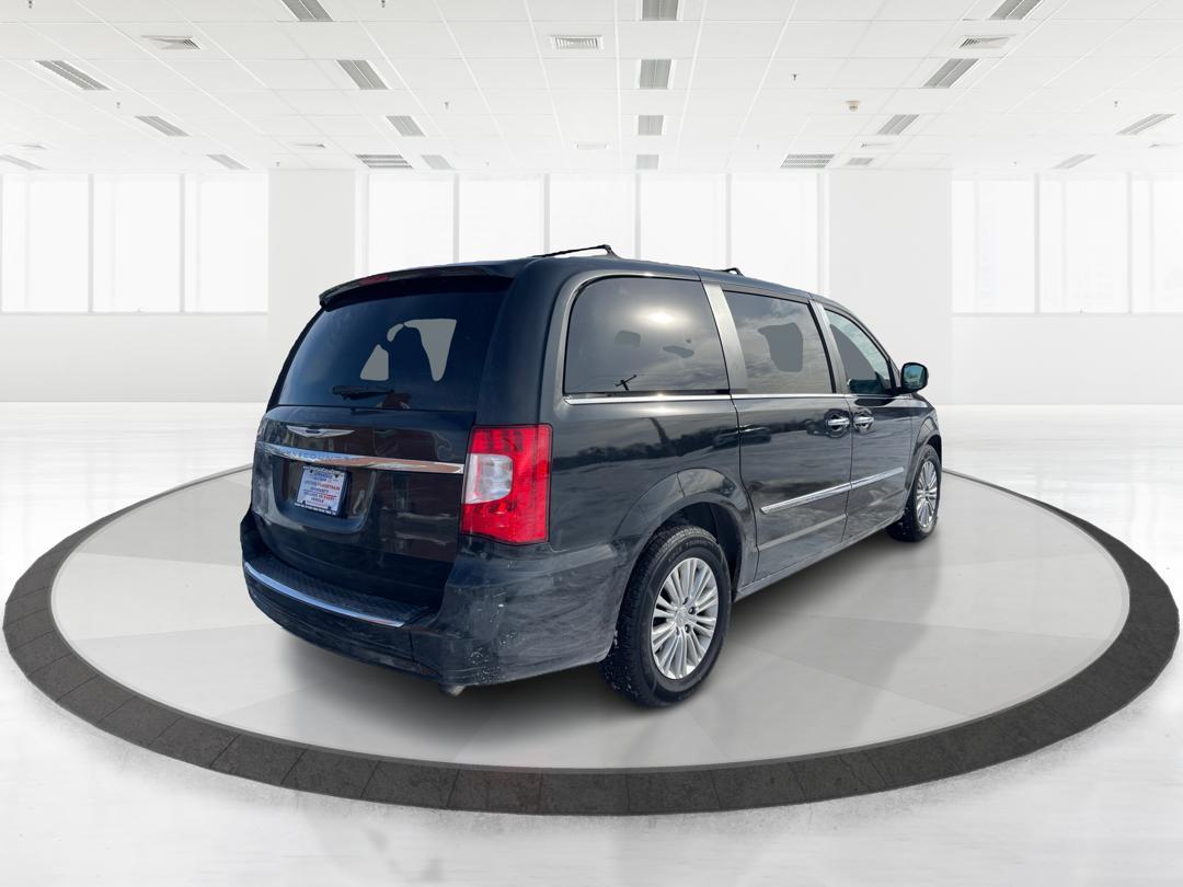 2015 Chrysler Town and Country Touring-L (2C4RC1CG6FR) with an 3.6L V-6 DOHC engine, located at 1230 East Main St, Xenia, OH, 45385, (937) 908-9800, 39.688026, -83.910172 - Photo#2