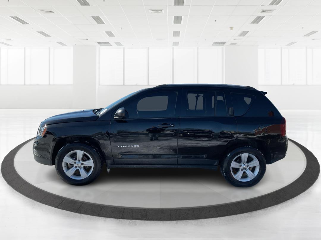 2016 Jeep Compass Sport (1C4NJDBB2GD) with an 2.4L I-4 DOHC engine, located at 1184 Kauffman Ave, Fairborn, OH, 45324, (937) 908-9800, 39.807072, -84.030914 - Photo#3