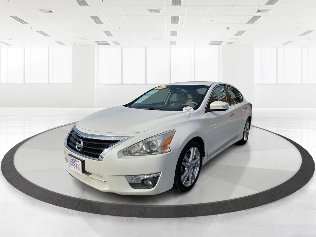 2014 Nissan Altima SL (1N4BL3AP1EC) with an Other engine, located at 4508 South Dixie Dr, Moraine, OH, 45439, (937) 908-9800, 39.689976, -84.218452 - Photo#7