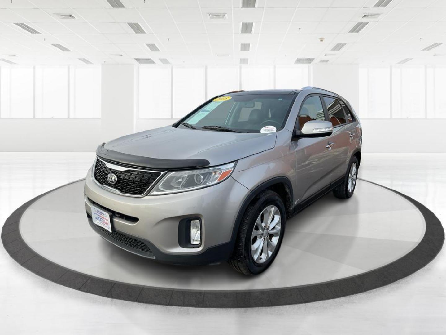 2015 Kia Sorento EX V6 (5XYKUDA73FG) with an Lambda II 3.3L V-6 gasoline direct injection engine, located at 1184 Kauffman Ave, Fairborn, OH, 45324, (937) 908-9800, 39.807072, -84.030914 - Photo#7