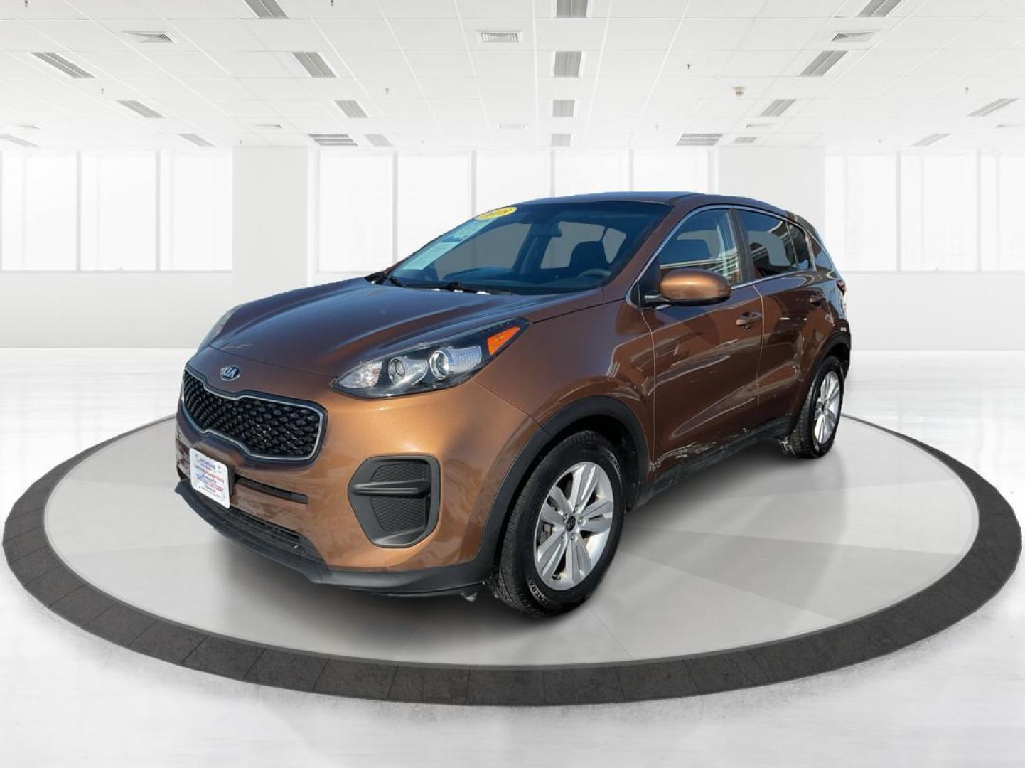 2018 Kia Sportage LX (KNDPM3AC5J7) with an Theta II 2.4L I-4 gasoline direct injection engine, located at 1184 Kauffman Ave, Fairborn, OH, 45324, (937) 908-9800, 39.807072, -84.030914 - Photo#7