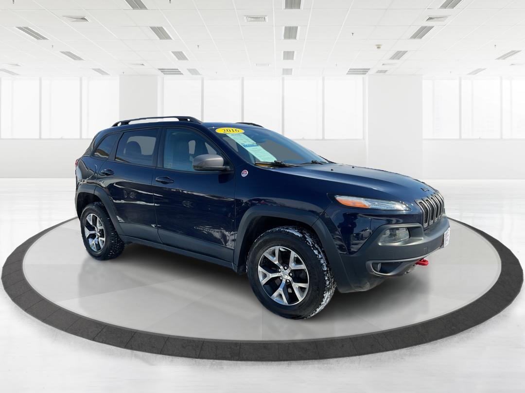 photo of 2016 Jeep Cherokee Trailhawk 4WD