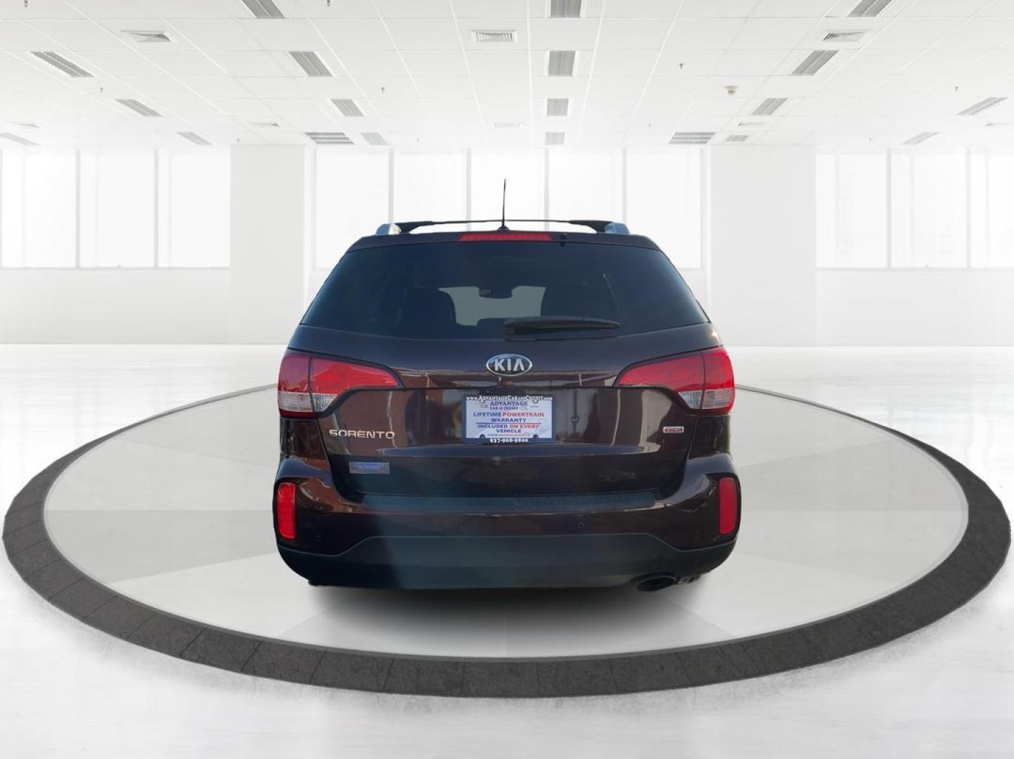 2014 Kia Sorento LX 2WD (5XYKT3A63EG) with an 2.4L L4 DOHC 16V engine, 6-Speed Automatic transmission, located at 1951 S Dayton Lakeview Rd., New Carlisle, OH, 45344, (937) 908-9800, 39.890999, -84.050255 - Photo#3