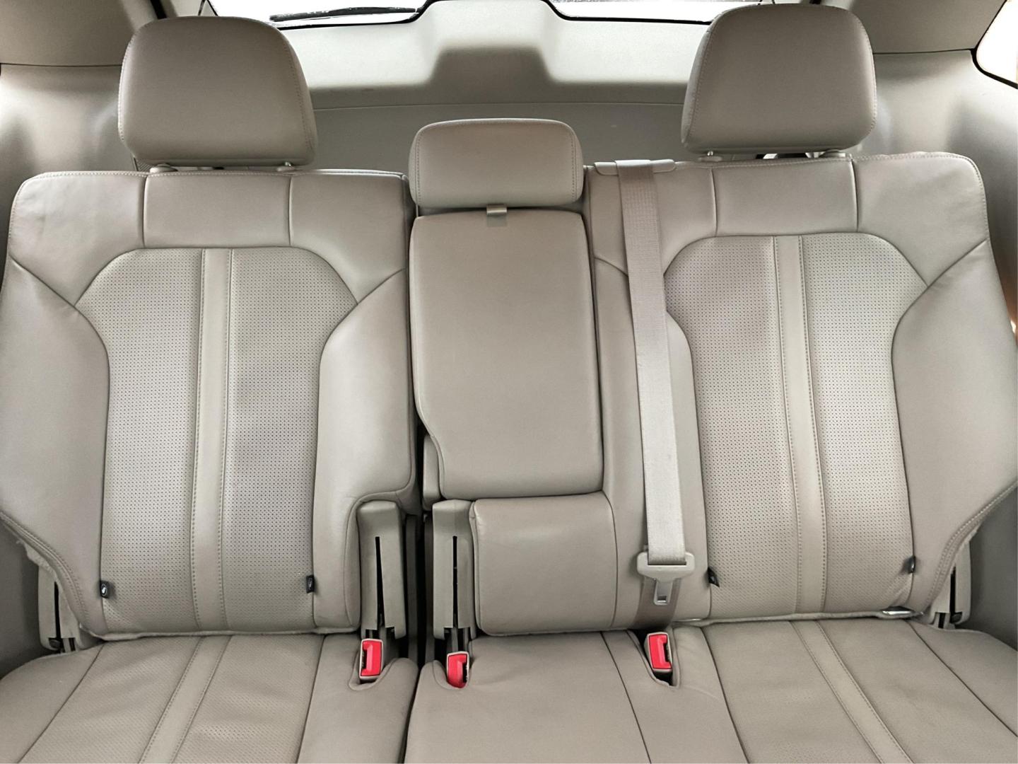 2014 Lincoln MKX AWD (2LMDJ8JK4EB) with an Other engine, located at 1230 East Main St, Xenia, OH, 45385, (937) 908-9800, 39.688026, -83.910172 - Photo#13