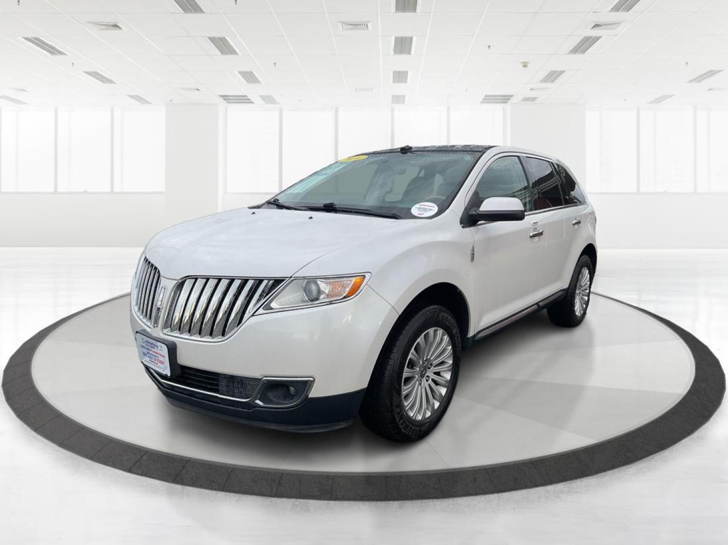 2014 Lincoln MKX AWD (2LMDJ8JK4EB) with an Other engine, located at 1230 East Main St, Xenia, OH, 45385, (937) 908-9800, 39.688026, -83.910172 - Photo#7