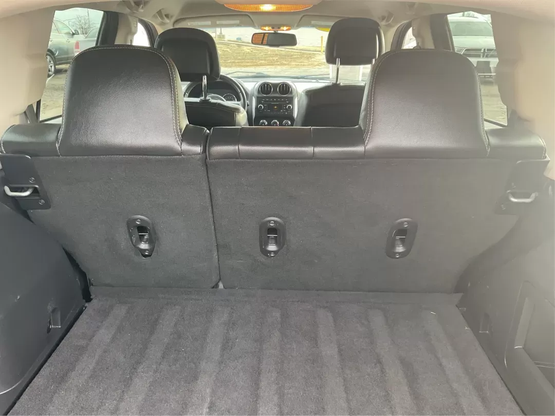 2017 Jeep Compass Latitude 4x4 (1C4NJDEB9HD) with an 2.4L I-4 DOHC engine, located at 4508 South Dixie Dr, Moraine, OH, 45439, (937) 908-9800, 39.689976, -84.218452 - 2017 Jeep Compass Latitude 4x4 - Photo#11