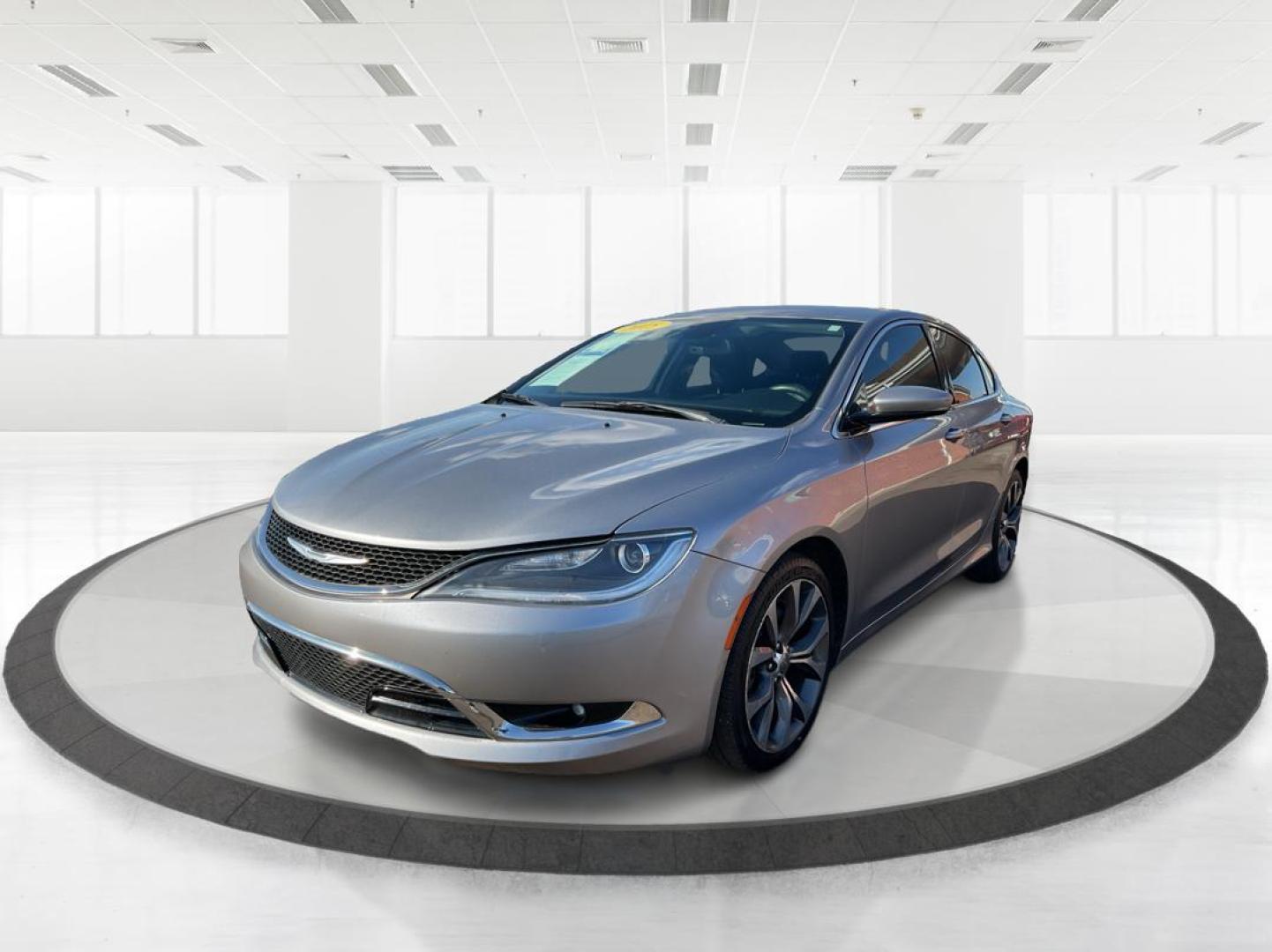 2015 Chrysler 200 C (1C3CCCCG0FN) with an 3.6L V-6 DOHC engine, located at 401 Woodman Dr, Riverside, OH, 45431, (937) 908-9800, 39.760899, -84.123421 - Photo#7