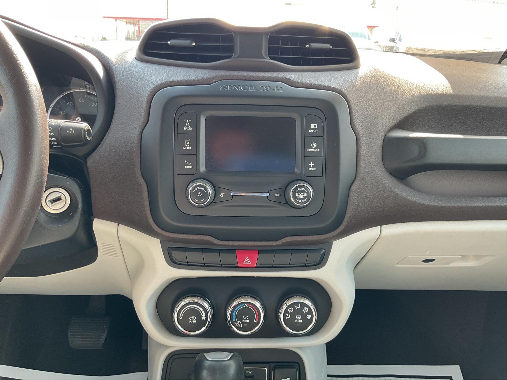 2015 Jeep Renegade Latitude (ZACCJABT0FP) with an Other engine, located at 880 E. National Road, Vandalia, OH, 45377, (937) 908-9800, 39.891918, -84.183594 - Photo#11