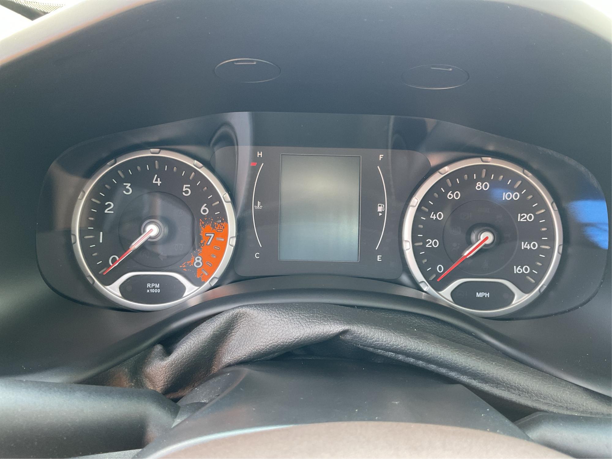 2015 Jeep Renegade Latitude (ZACCJABT0FP) with an Other engine, located at 880 E. National Road, Vandalia, OH, 45377, (937) 908-9800, 39.891918, -84.183594 - Photo#13