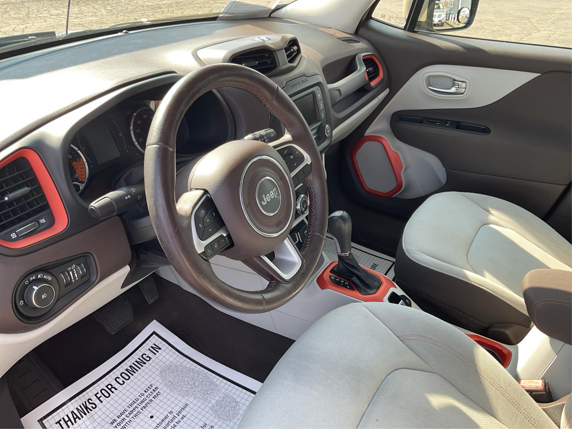 2015 Jeep Renegade Latitude (ZACCJABT0FP) with an Other engine, located at 880 E. National Road, Vandalia, OH, 45377, (937) 908-9800, 39.891918, -84.183594 - Photo#7