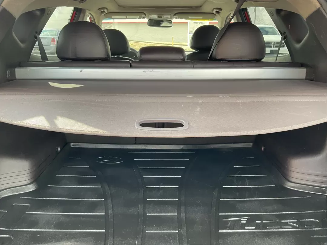 2013 Hyundai Tucson Limited (KM8JU3AC4DU) with an Theta II 2.4L I-4 DOHC engine, located at 1099 N County Rd 25A , Troy, OH, 45373, (937) 908-9800, 40.057079, -84.212883 - 2013 Hyundai Tucson Limited - Photo#11