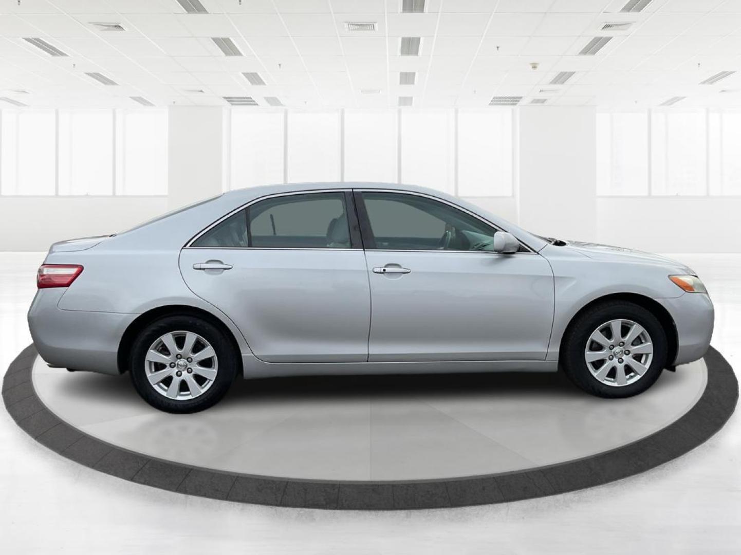 2007 Toyota Camry XLE V6 (4T1BK46K77U) with an 3.5L V-6 DOHC engine, located at 1184 Kauffman Ave, Fairborn, OH, 45324, (937) 908-9800, 39.807072, -84.030914 - Photo#1
