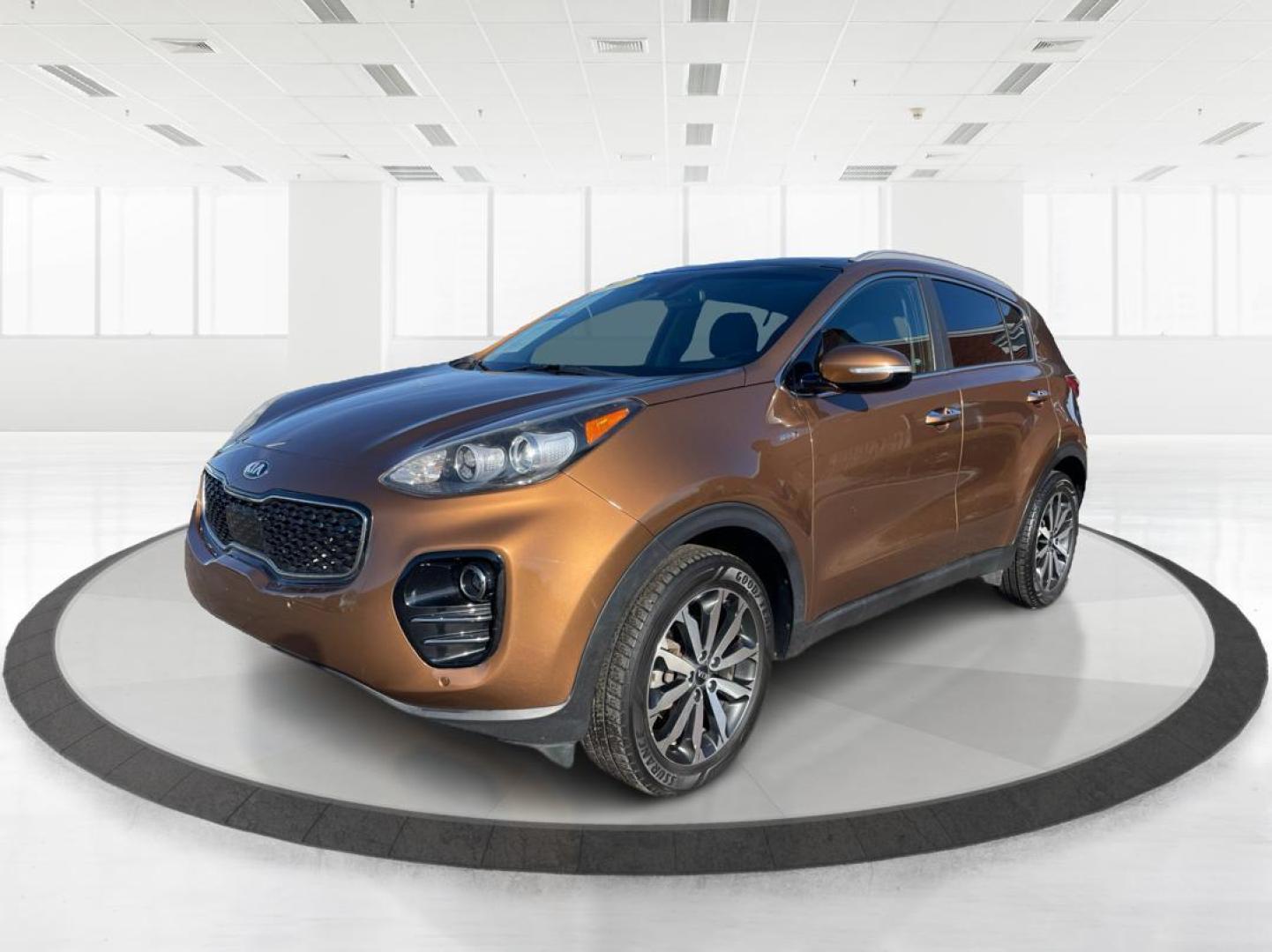 2017 Kia Sportage EX (KNDPNCAC2H7) with an Theta II 2.4L I-4 gasoline direct injection engine, located at 1230 East Main St, Xenia, OH, 45385, (937) 908-9800, 39.688026, -83.910172 - Photo#7