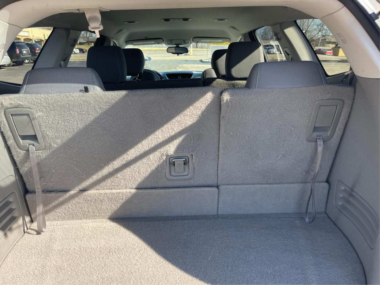 2015 Chevrolet Traverse LT (1GNKVGKD0FJ) with an Other engine, located at 1230 East Main St, Xenia, OH, 45385, (937) 908-9800, 39.688026, -83.910172 - Photo#11